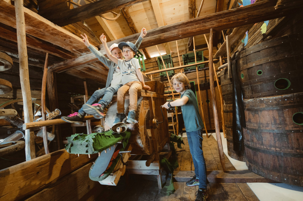 Chinderwält Spielhäuser Visperterminen